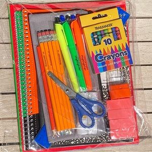 School Supplies Deluxe Set New